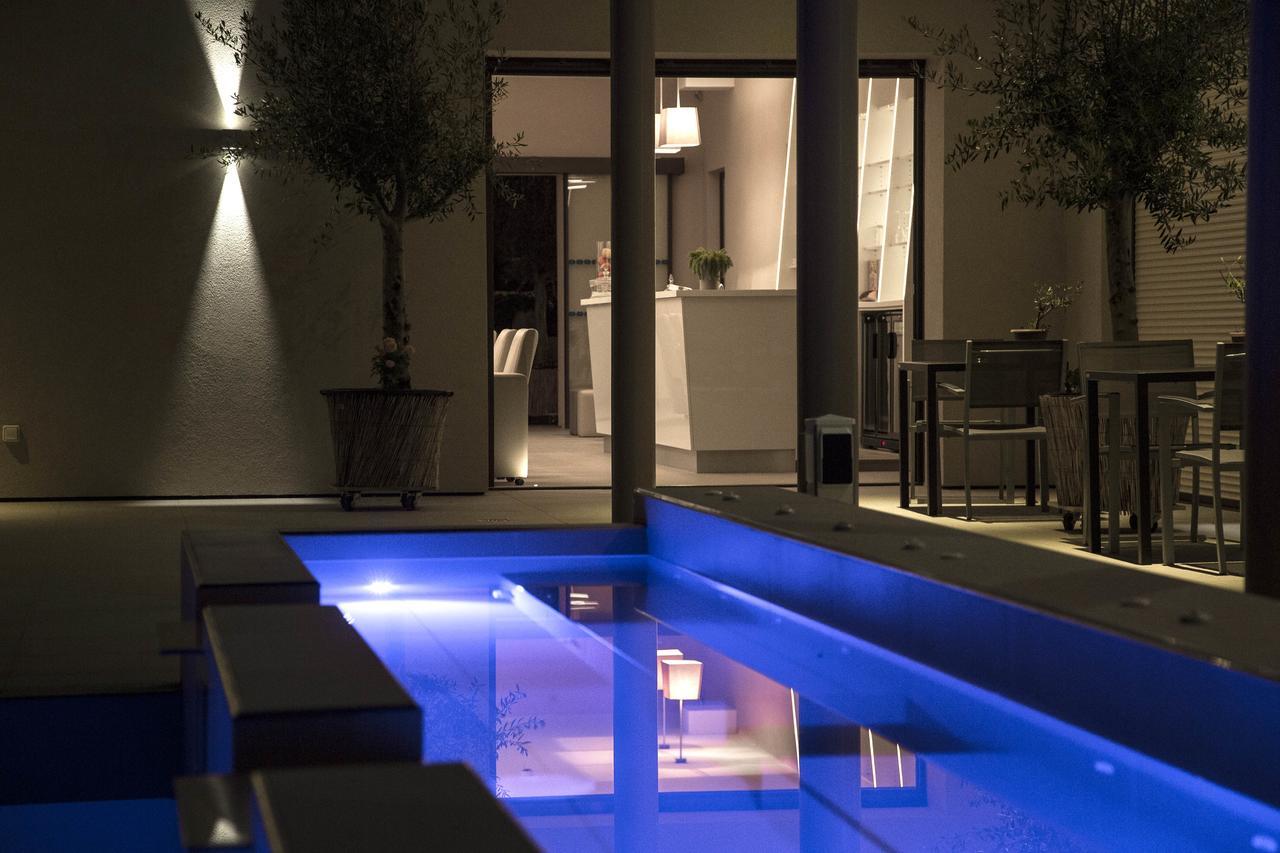 Seventeen Hotel Valbonne Exterior foto